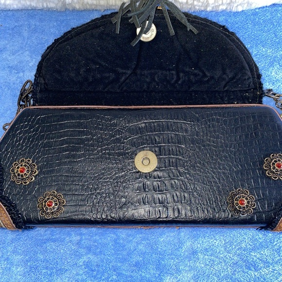 Vintage Beaded Leather Baguette Handbag. - Picture 9 of 9